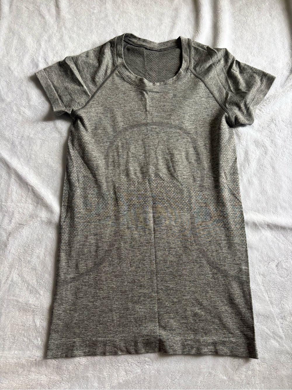 Lululemon short sleeve swiftly tech